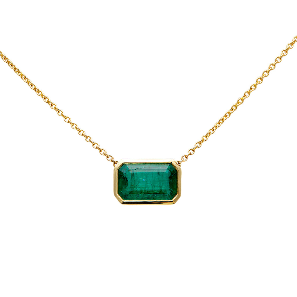Emerald 18k Yellow Gold Bezel Set Chain Necklace